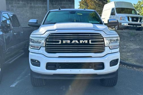 Bright White Clearcoat 2020 RAM 3500 Laramie Crew Cab 4x4 6'4' Box