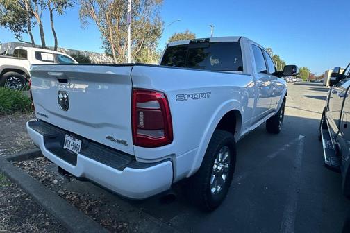 Bright White Clearcoat 2020 RAM 3500 Laramie Crew Cab 4x4 6'4' Box