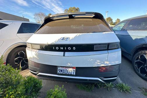 2024 Hyundai IONIQ 5 SEL