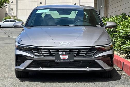 2025 Hyundai ELANTRA HEV Limited