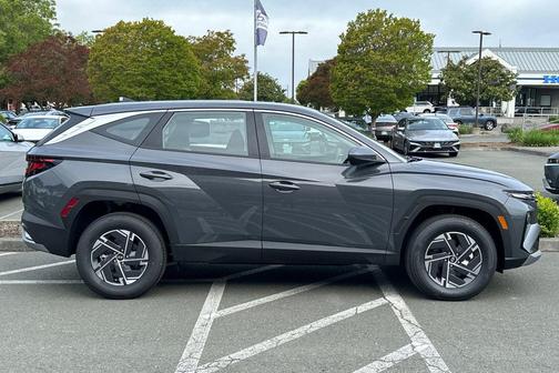 Ecotronic Gray 2026 Hyundai TUCSON Hybrid Blue SE