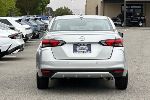 Brilliant Silver Metallic 2025 Nissan Versa 1.6 SV