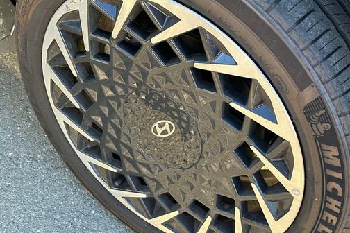 Digital Teal 2024 Hyundai IONIQ 5 Limited