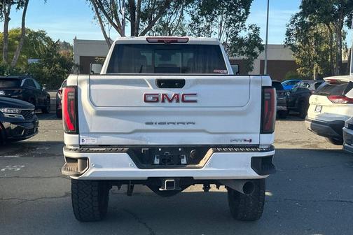 2024 GMC Sierra 2500 AT4
