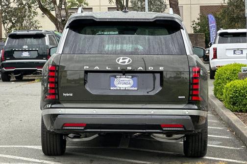 Titan Green 2026 Hyundai Palisade Hybrid Limited