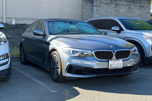 Bluestone Metallic 2019 BMW 530e iPerformance