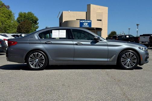 Bluestone Metallic 2019 BMW 530e iPerformance