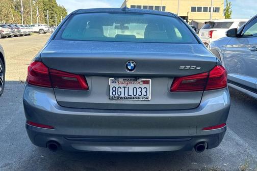 Bluestone Metallic 2019 BMW 530e iPerformance