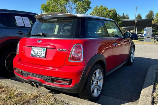 Chili Red 2013 MINI Hardtop Cooper S