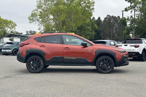 Sun Blaze Pearl 2025 Subaru Crosstrek Wilderness