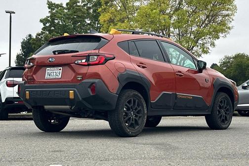 Sun Blaze Pearl 2025 Subaru Crosstrek Wilderness