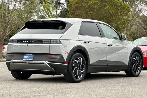 Cyber Gray 2024 Hyundai IONIQ 5 SEL