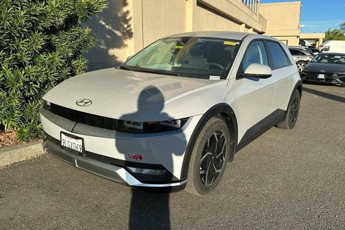 2024 Hyundai IONIQ 5 SEL