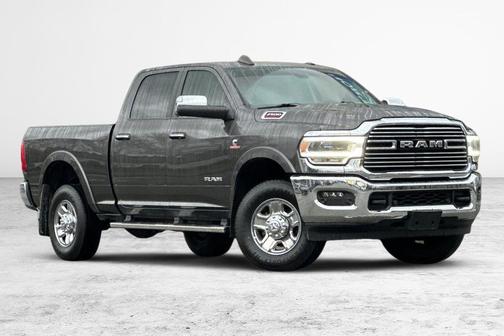 2020 RAM 2500 Laramie Crew Cab 4X4 6'4' Box
