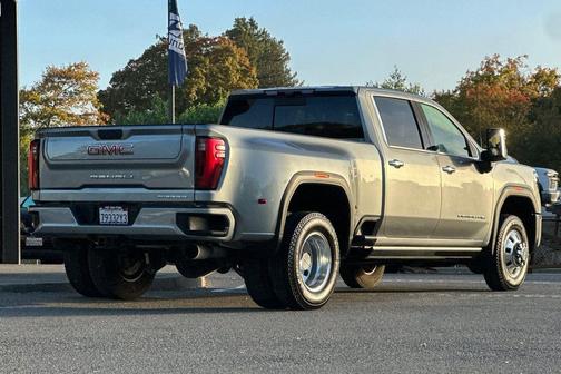2024 GMC Sierra 3500 Denali
