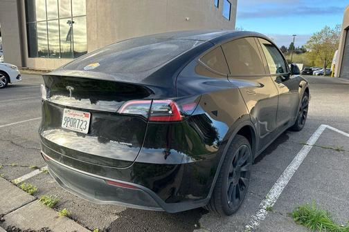 2023 Tesla Model Y Long Range Dual Motor All-Wheel Drive