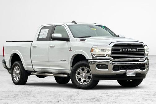 2020 RAM 2500 Laramie Crew Cab 4X4 6'4' Box
