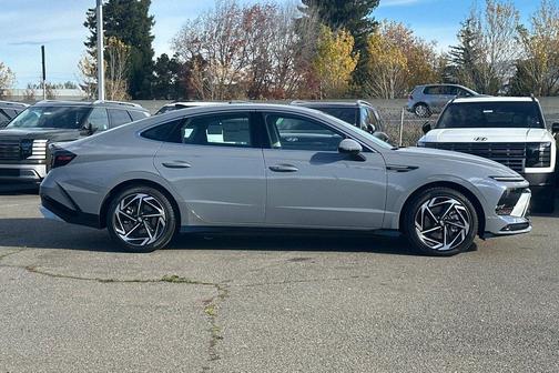 2026 Hyundai SONATA SEL