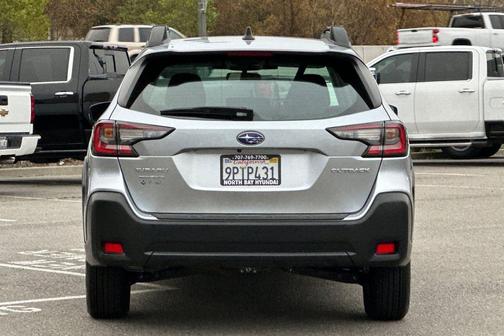 2025 Subaru Outback Base