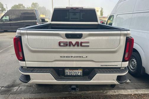 2020 GMC Sierra 2500 Denali