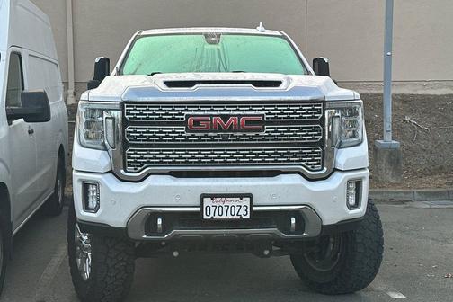2020 GMC Sierra 2500 Denali