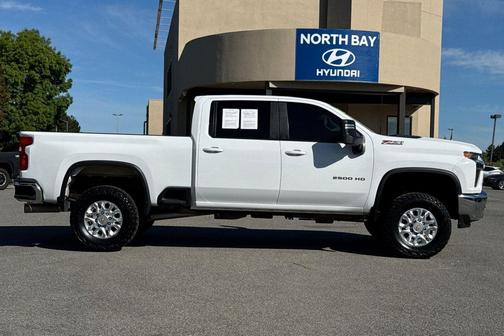 Summit White 2023 Chevrolet Silverado 2500 LT
