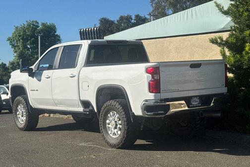 Summit White 2023 Chevrolet Silverado 2500 LT