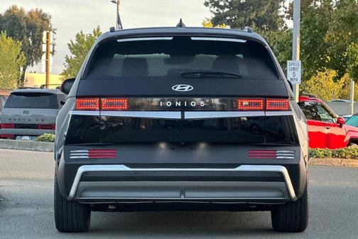 2025 Hyundai IONIQ 5 SEL