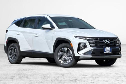 Creamy White Pearl 2026 Hyundai TUCSON Hybrid Blue SE