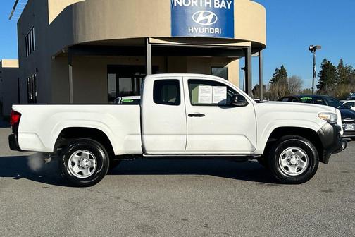 2018 Toyota Tacoma SR