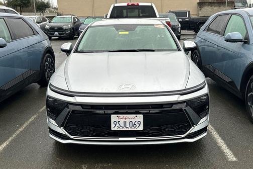 2025 Hyundai SONATA SEL