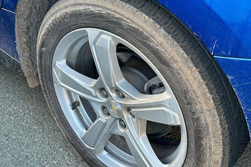 Kinetic Blue Metallic 2018 Chevrolet Volt LT