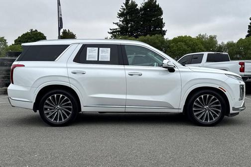 Hyper White 2023 Hyundai PALISADE Calligraphy