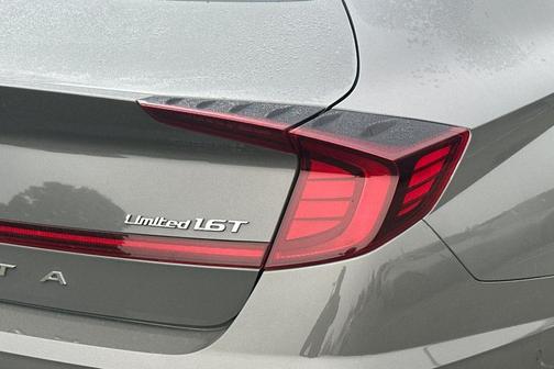 2022 Hyundai SONATA Limited