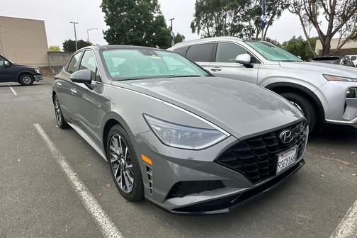 2022 Hyundai SONATA Limited