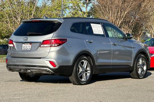 2017 Hyundai SANTA FE SE Ultimate