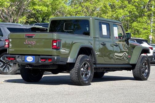 Sarge Green Clearcoat 2022 Jeep Gladiator Rubicon