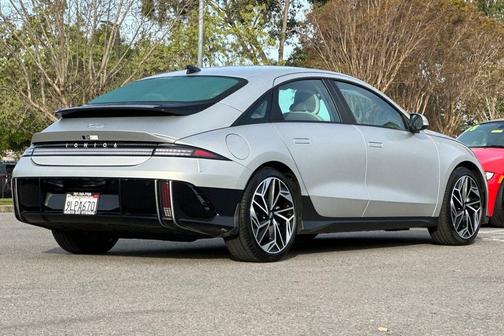 2024 Hyundai IONIQ 6 SEL