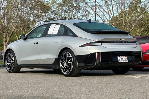 2024 Hyundai IONIQ 6 SEL