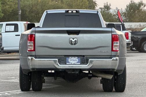 2024 RAM 3500 Tradesman Crew Cab 4x4 8' Box