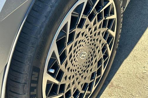 2023 Hyundai IONIQ 5 Limited