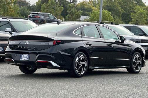 2025 Hyundai SONATA SEL