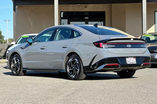 2025 Hyundai SONATA SEL
