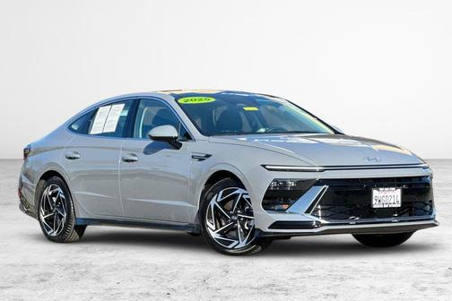 2025 Hyundai SONATA SEL