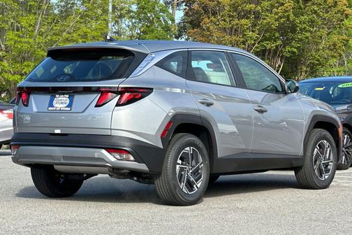 Shimmering Silver 2026 Hyundai TUCSON Hybrid Blue SE