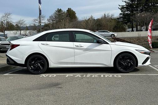 2026 Hyundai ELANTRA Sport