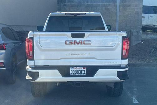 White Frost Tricoat 2021 GMC Sierra 2500 Denali