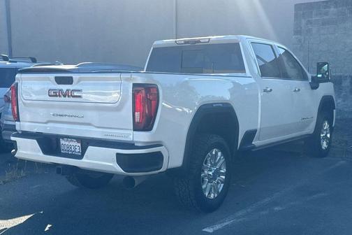 White Frost Tricoat 2021 GMC Sierra 2500 Denali