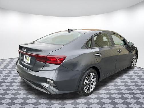 Gravity Gray 2024 Kia Forte LXS