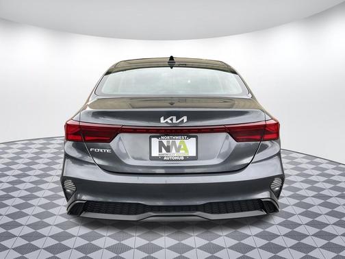Gravity Gray 2024 Kia Forte LXS